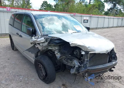 2008 Chrysler Town & Country Lx from USA, damaged, VIN 2A8HR44H08R721137